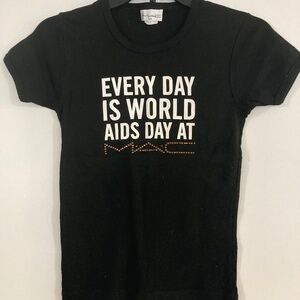 Never worn: MAC Cosmetics Vintage Baby Tee